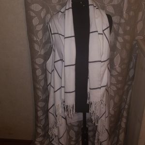 NWOT One Size Scarf Vest
